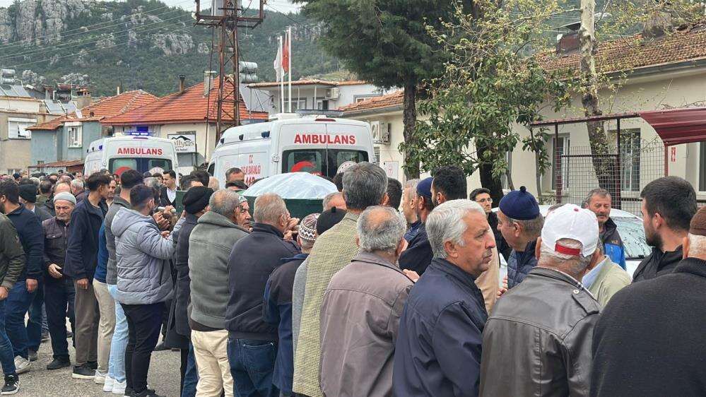 Ekmek parası peşindeyken kaza kurbanı olan 7 kişiye yürek yakan veda 7